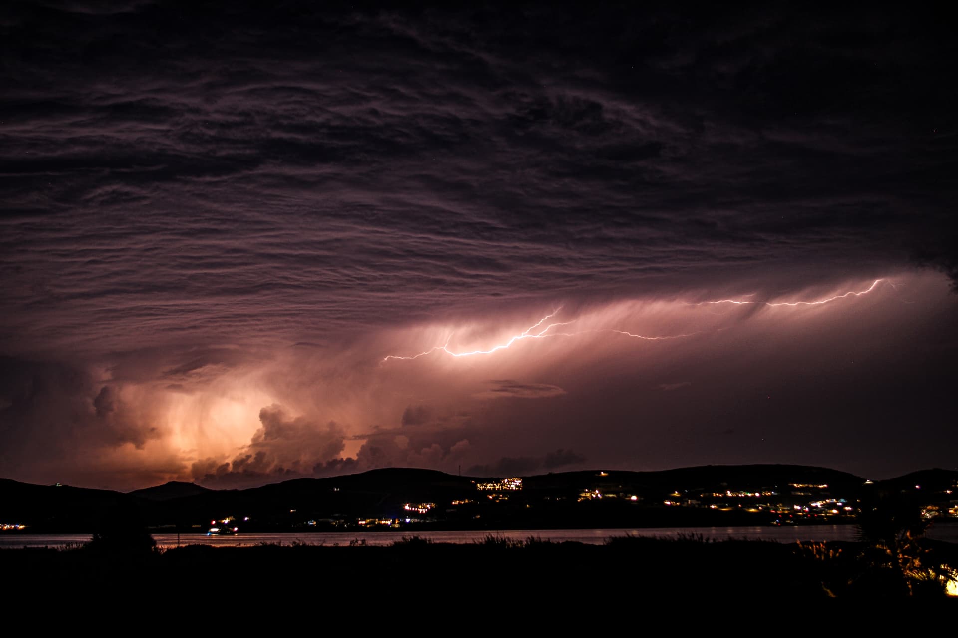 Crawling Bolt
